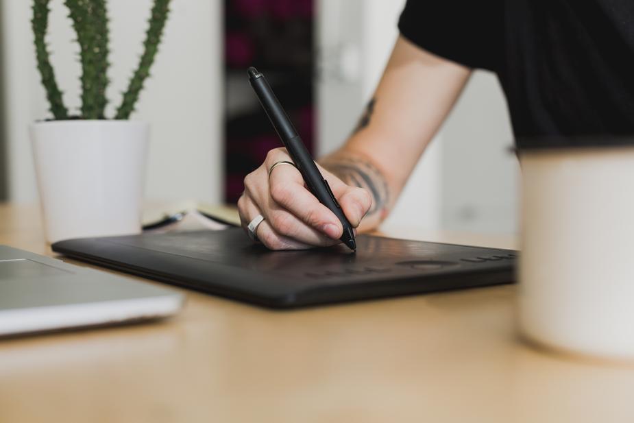 How an E-Signature Solution Can Help Your Startup